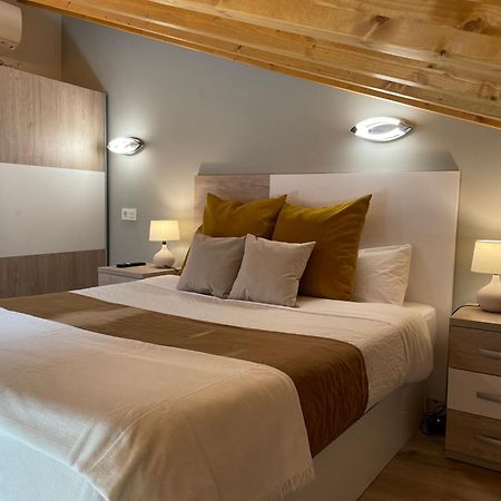 Apartamentos Aranda - Atico Duero Aranda de Duero Ngoại thất bức ảnh